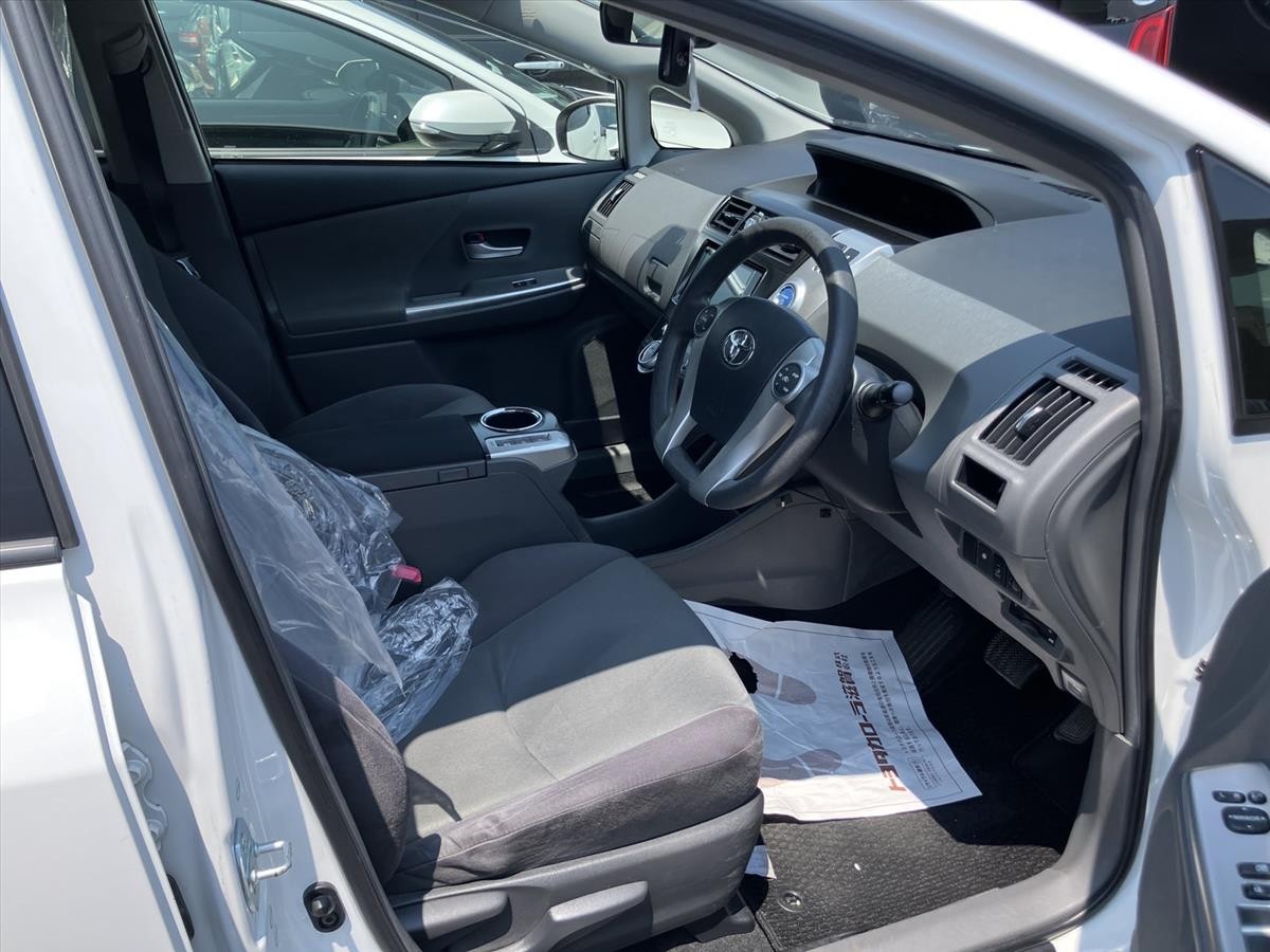 2013 Toyota PRIUS thumbnail