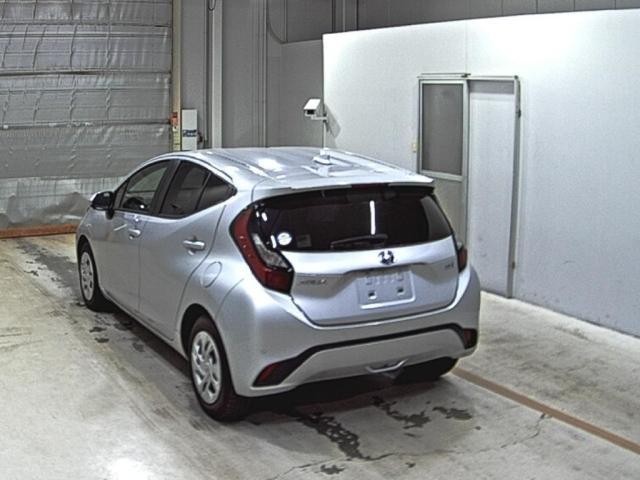 2021 Toyota Aqua thumbnail