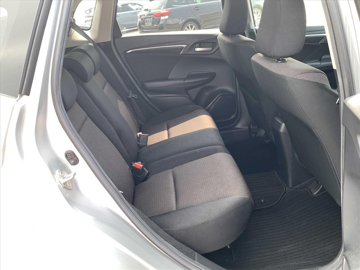 2013 Honda FIT thumbnail