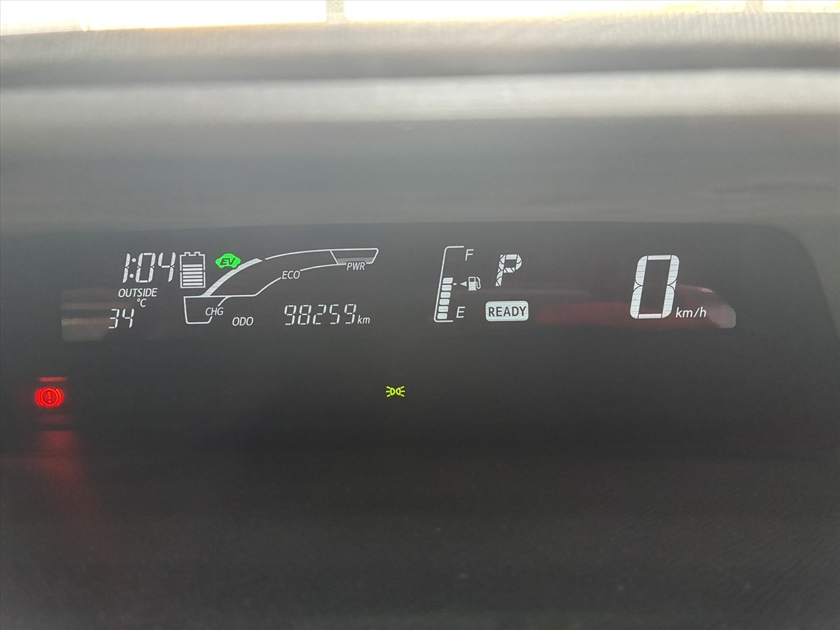 2015 Toyota Aqua thumbnail