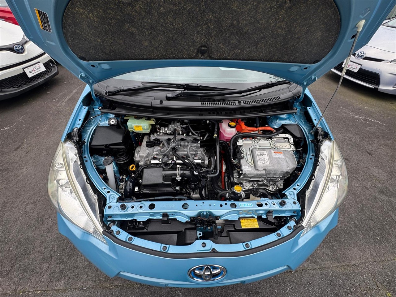 2014 Toyota Aqua thumbnail