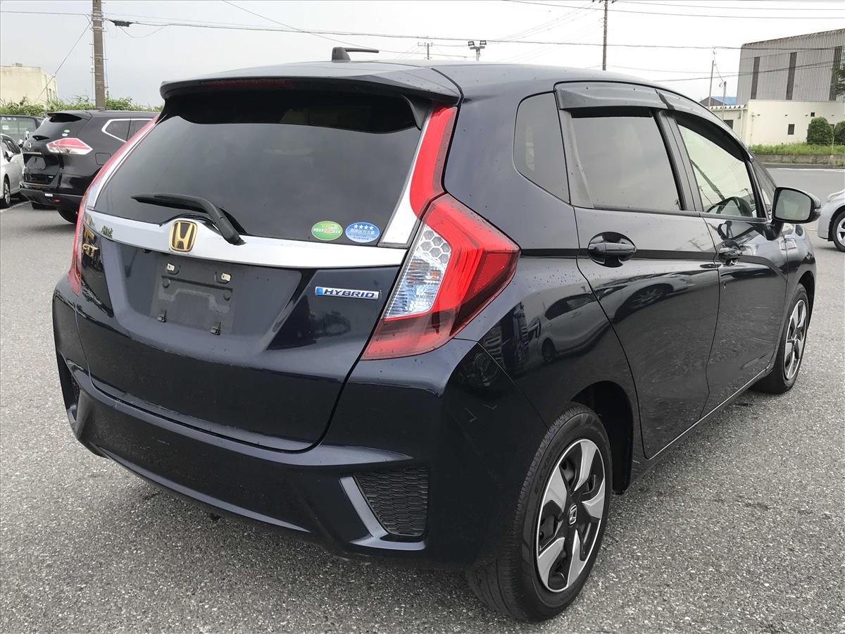 2016 Honda FIT thumbnail