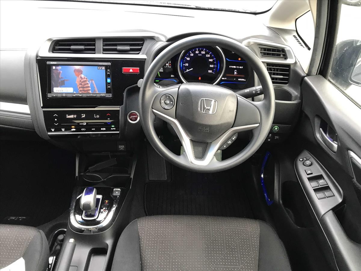 2016 Honda FIT thumbnail