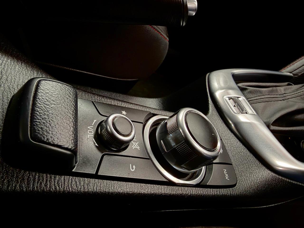 2016 Mazda Demio thumbnail