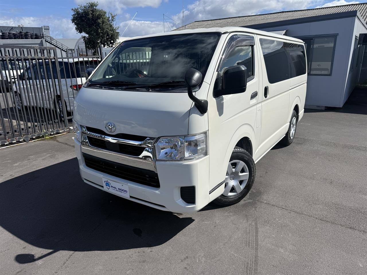 2020 Toyota Hiace thumbnail
