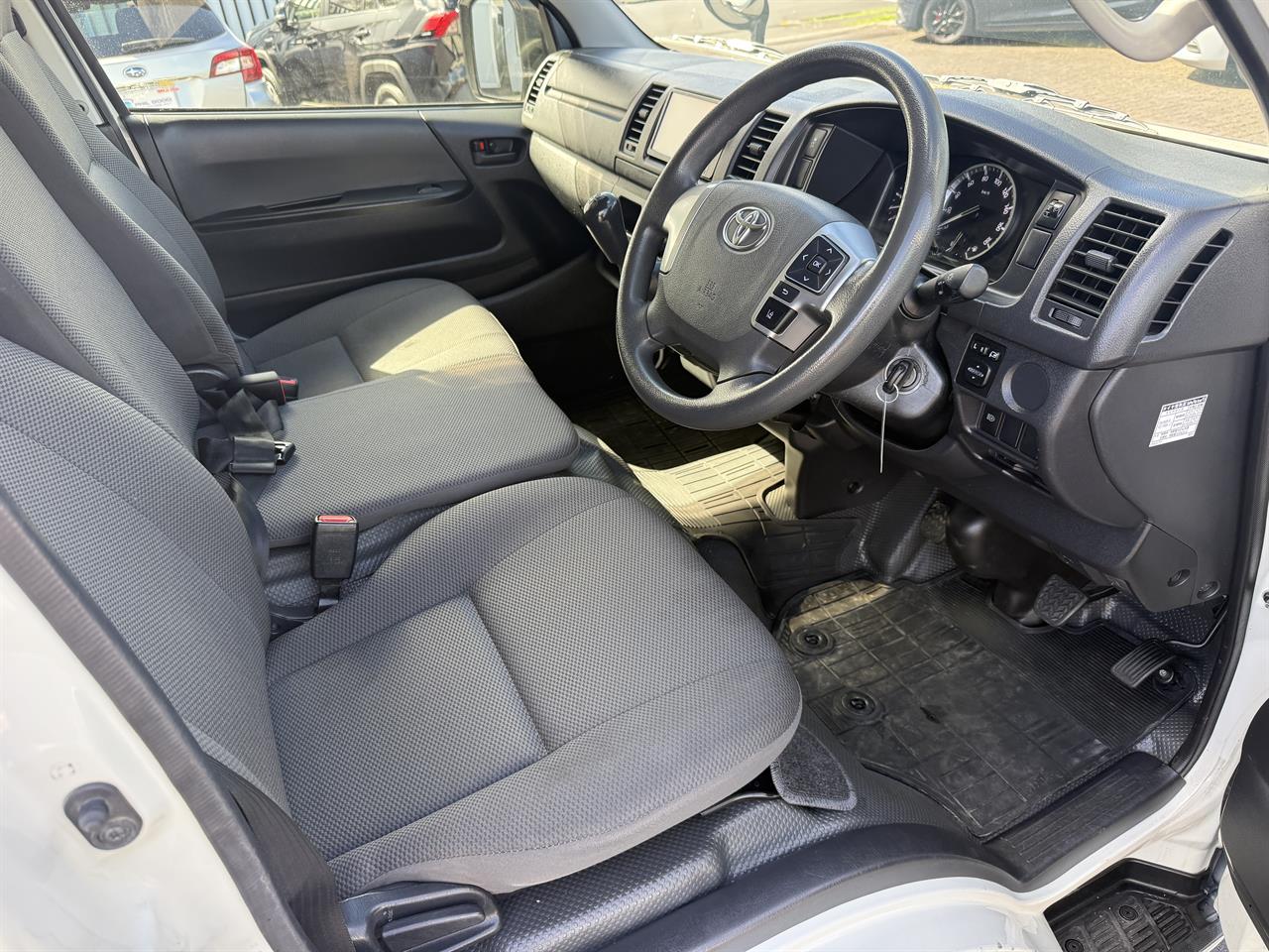 2020 Toyota Hiace thumbnail