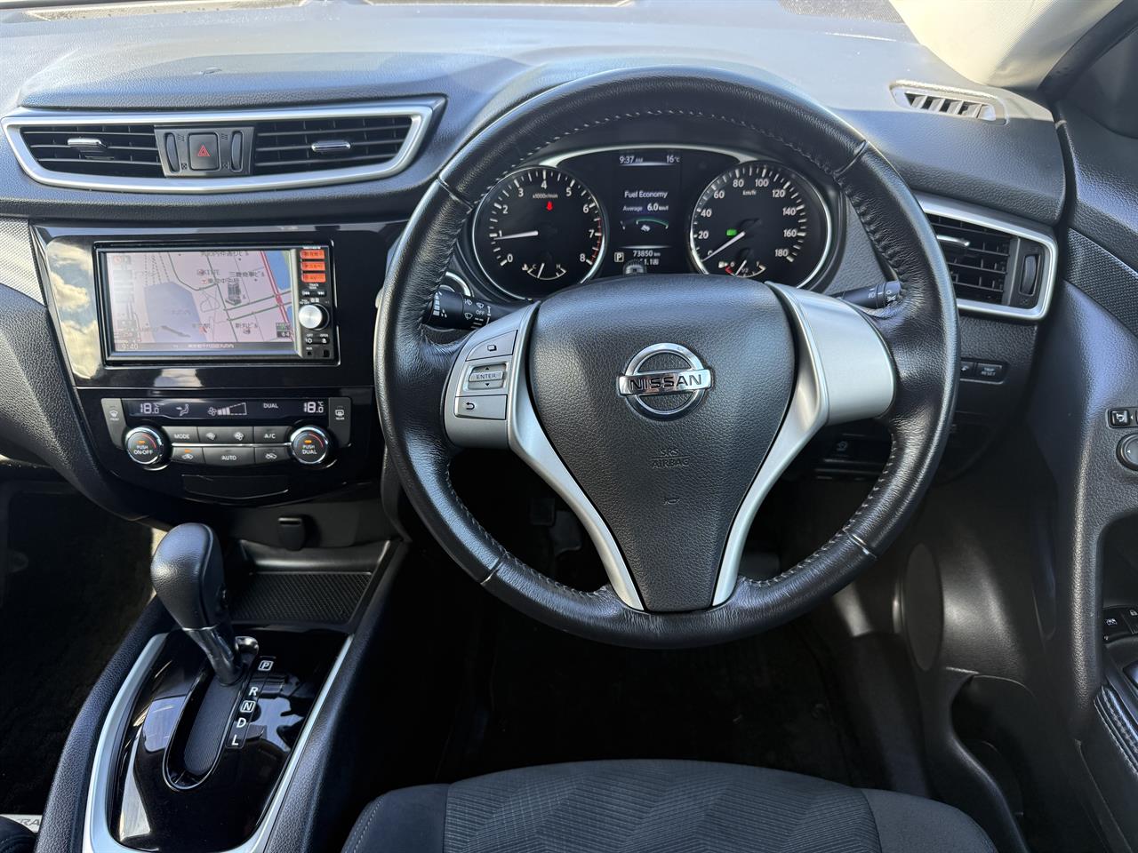 2015 Nissan X-Trail thumbnail