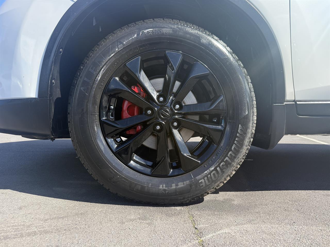 2015 Nissan X-Trail thumbnail