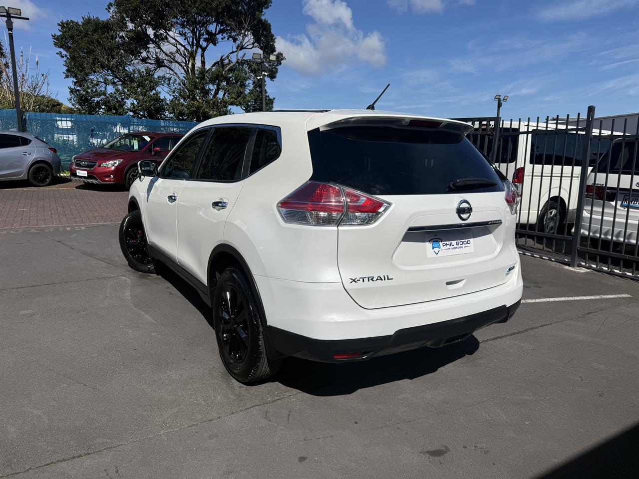 2015 Nissan X-Trail thumbnail