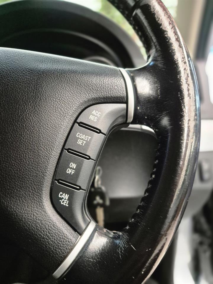 2013 Mitsubishi Pajero thumbnail