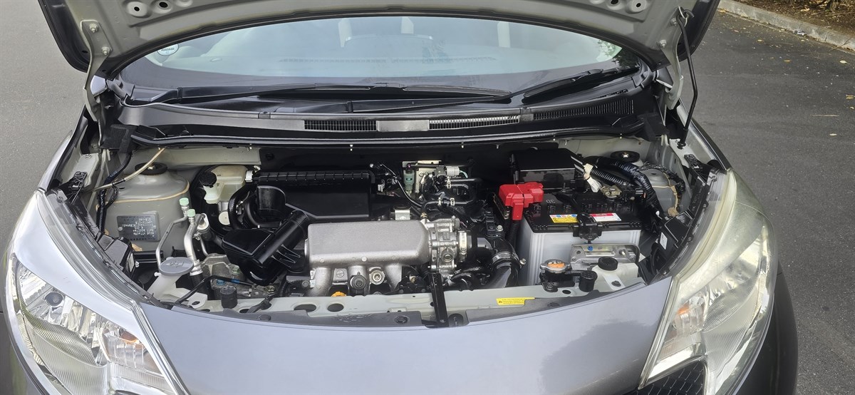 2014 Nissan Note thumbnail