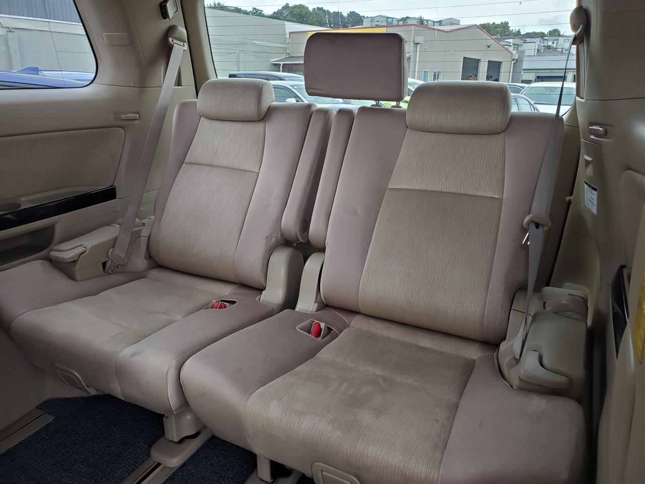 2012 Toyota Alphard thumbnail