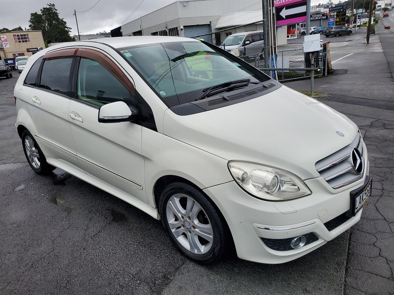 2009 Mercedes-Benz B170 thumbnail
