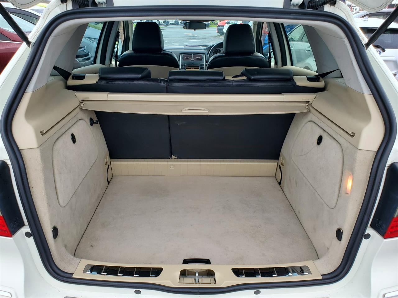 2009 Mercedes-Benz B170 thumbnail