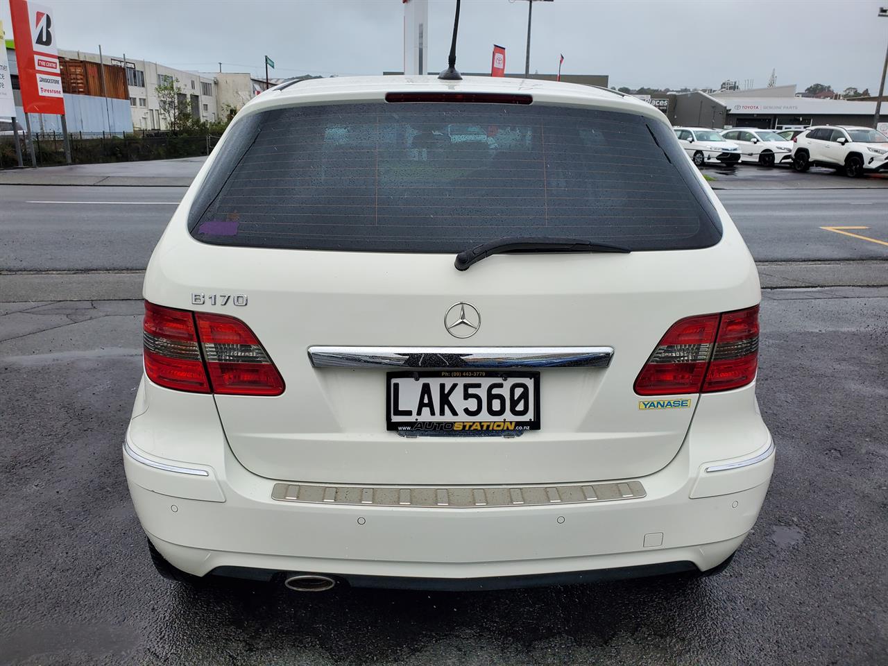 2009 Mercedes-Benz B170 thumbnail