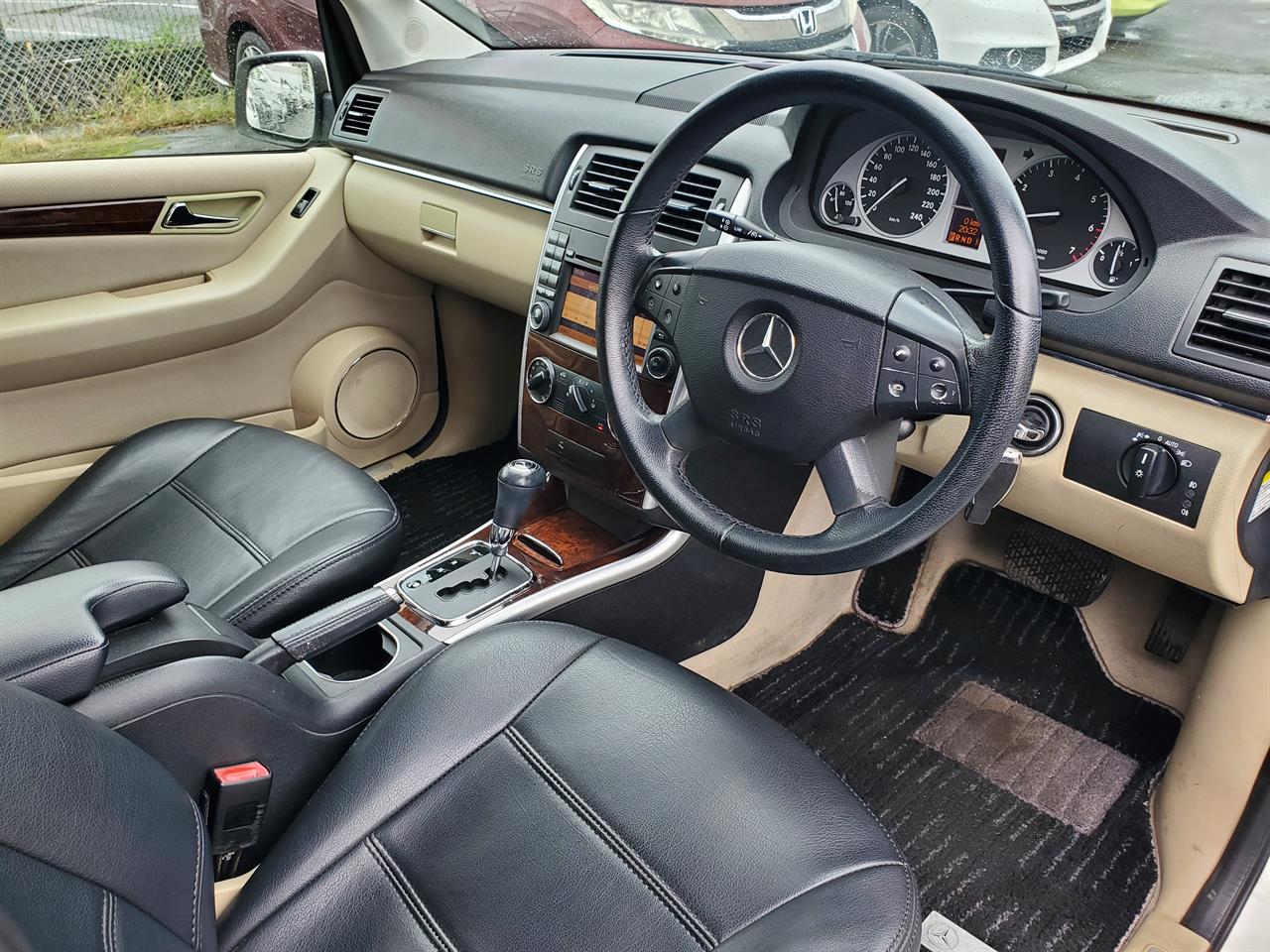 2009 Mercedes-Benz B170 thumbnail