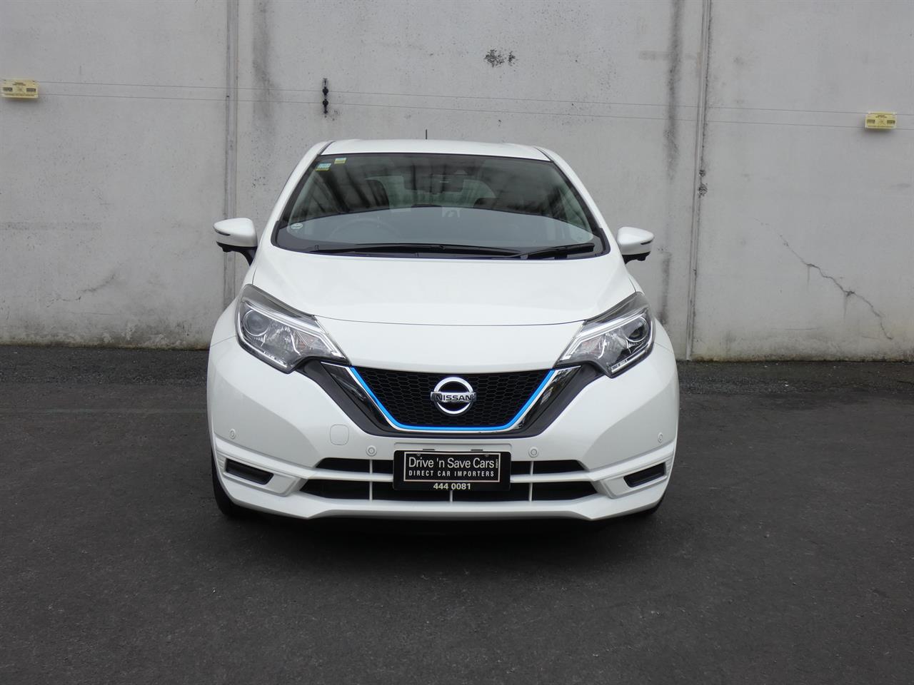 2017 Nissan NOTE thumbnail