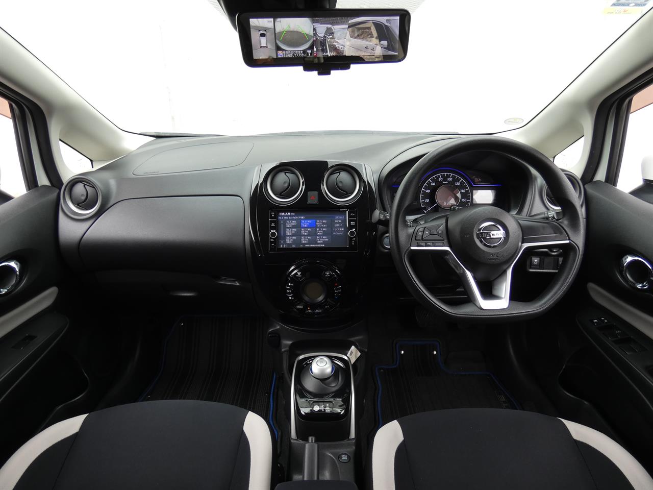 2017 Nissan NOTE thumbnail