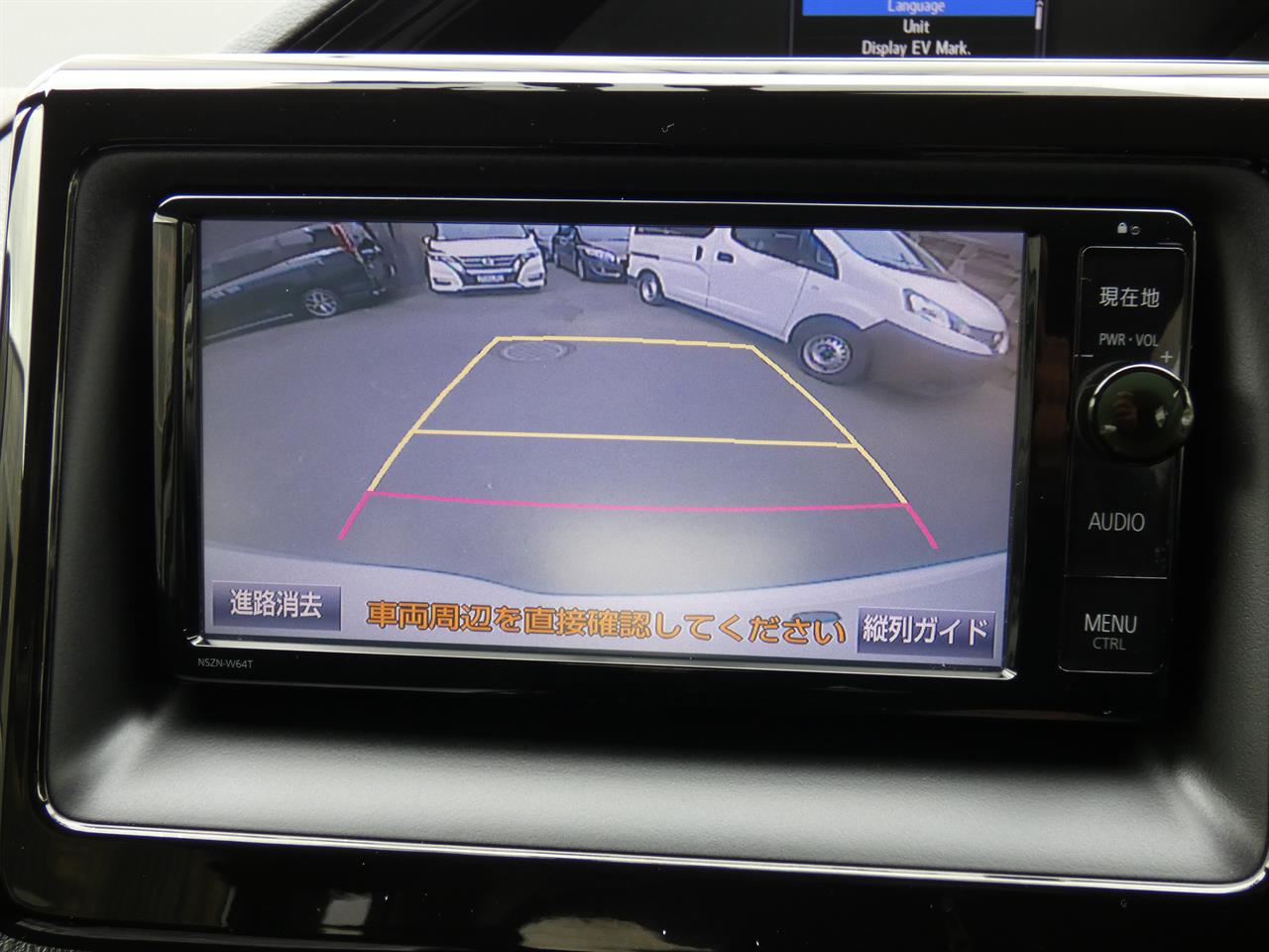 2015 Toyota Esquire thumbnail