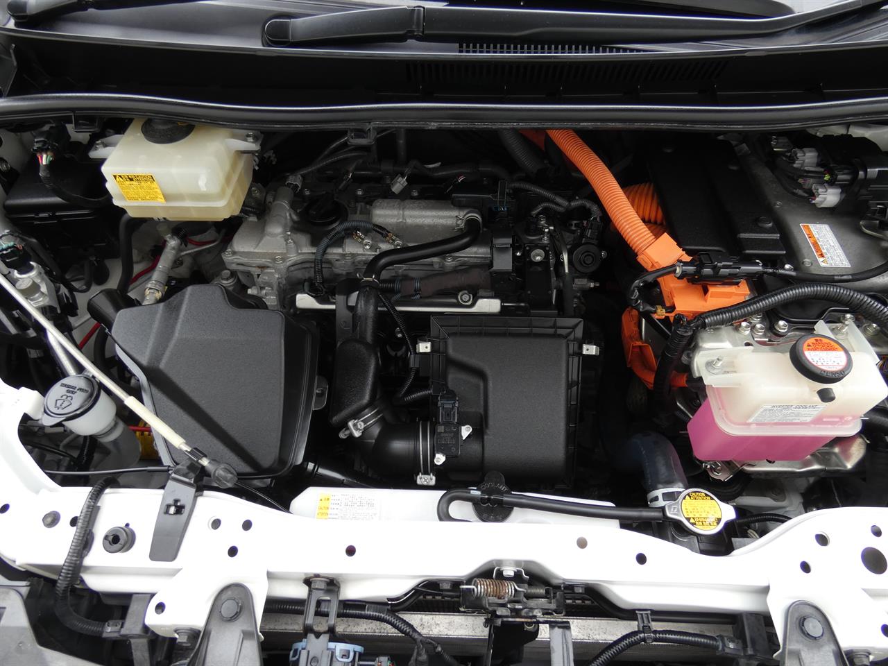 2015 Toyota Esquire thumbnail
