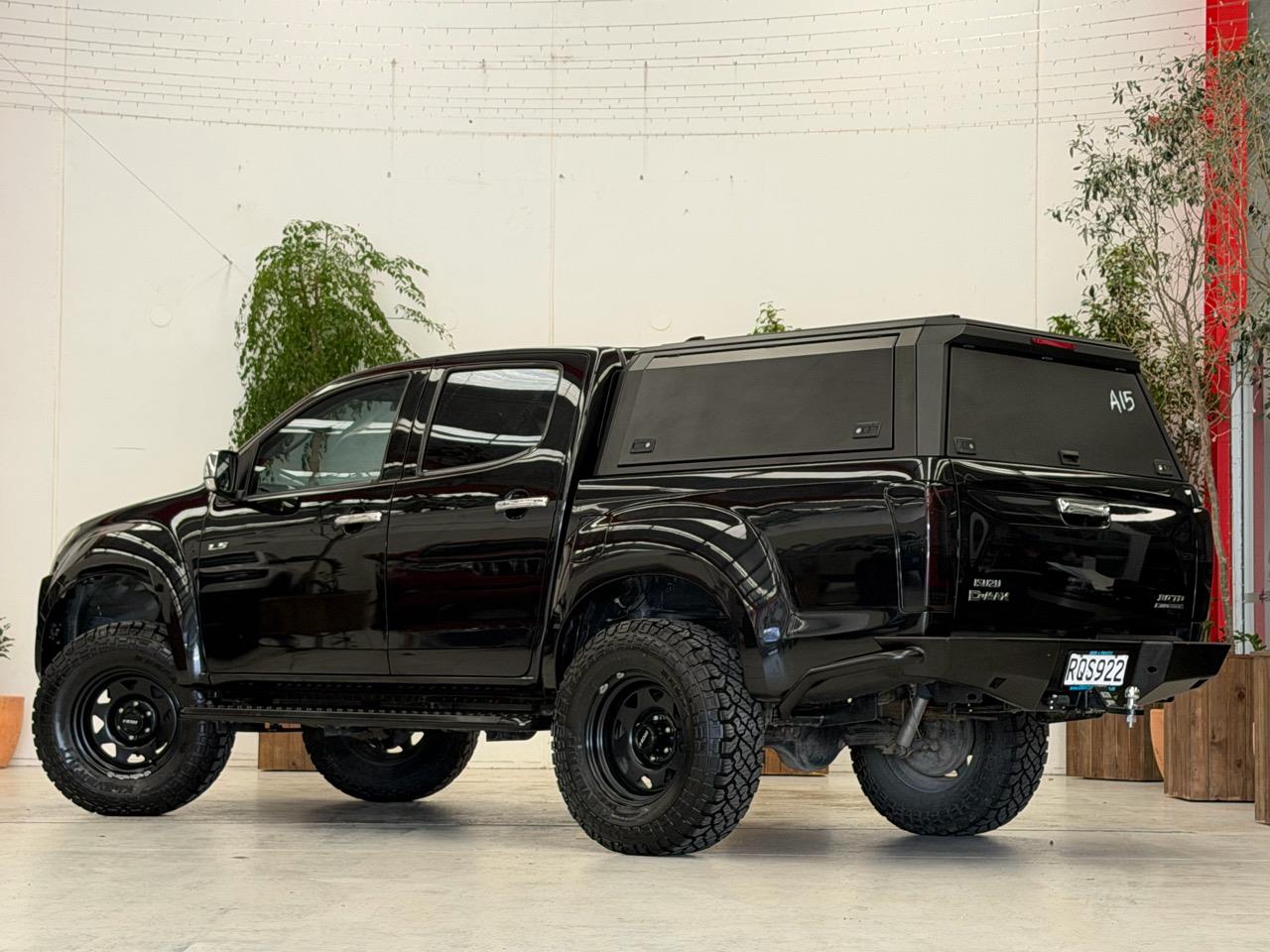 2019 Isuzu D-Max thumbnail