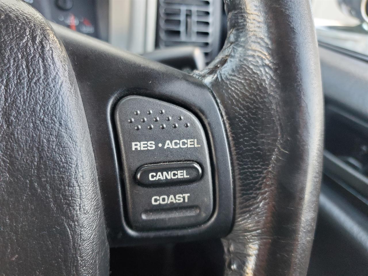 2006 Chrysler Jeep thumbnail