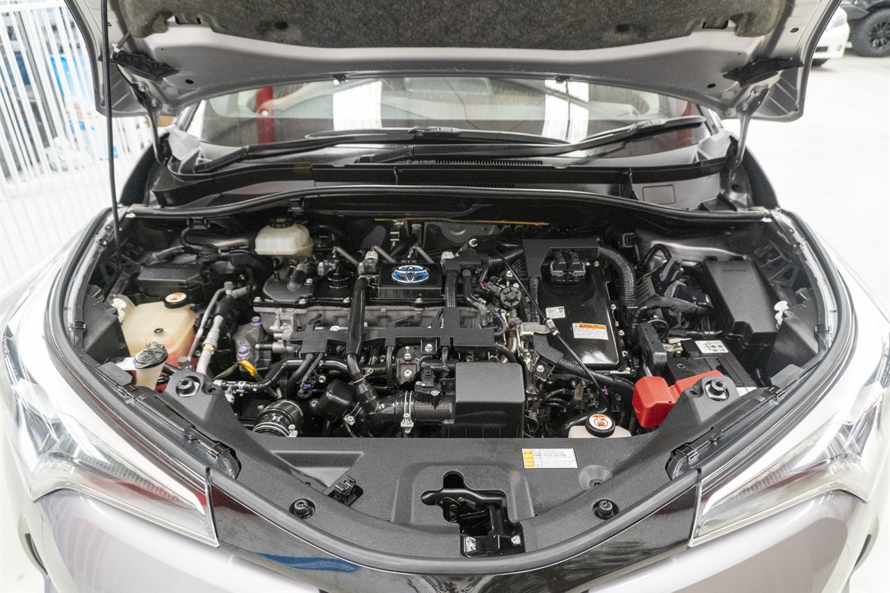 2017 Toyota C-Hr thumbnail