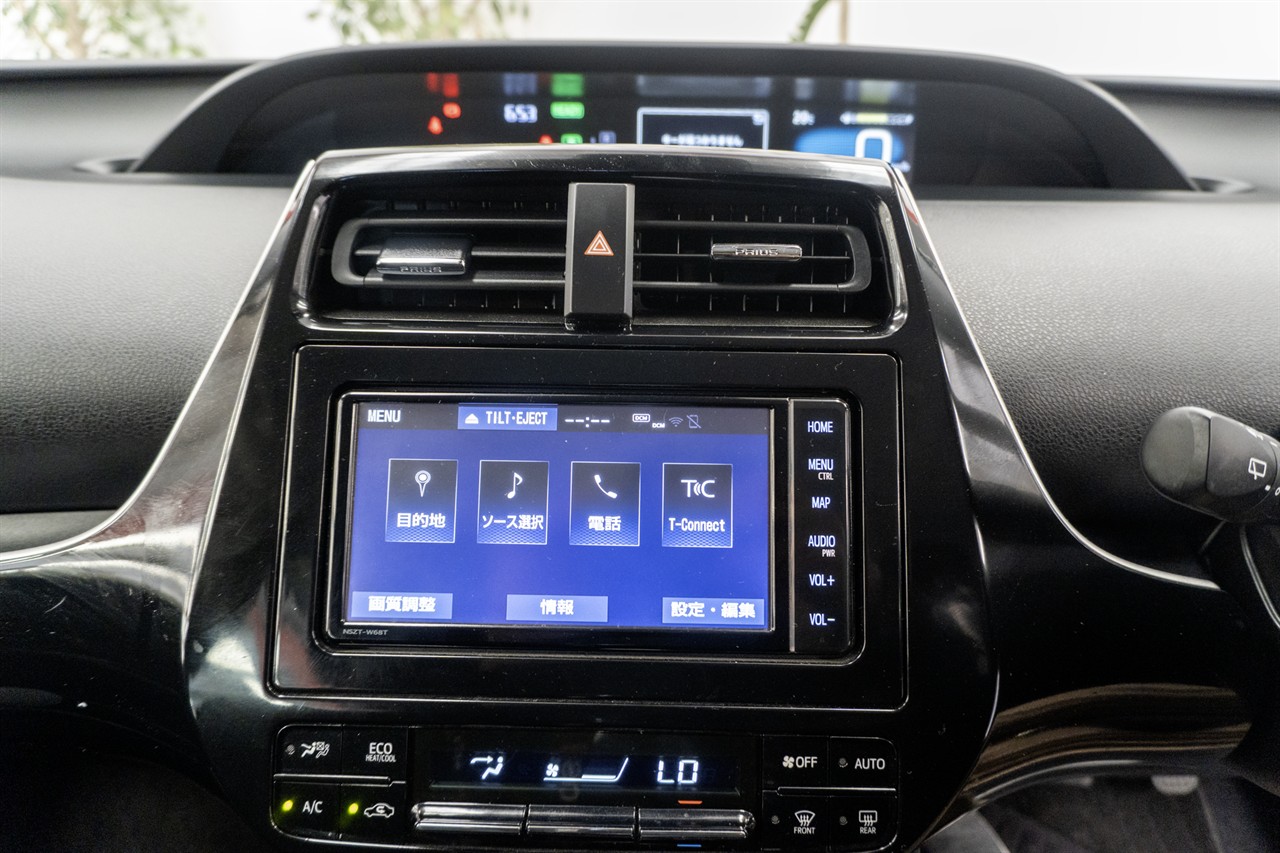 2019 Toyota Prius thumbnail