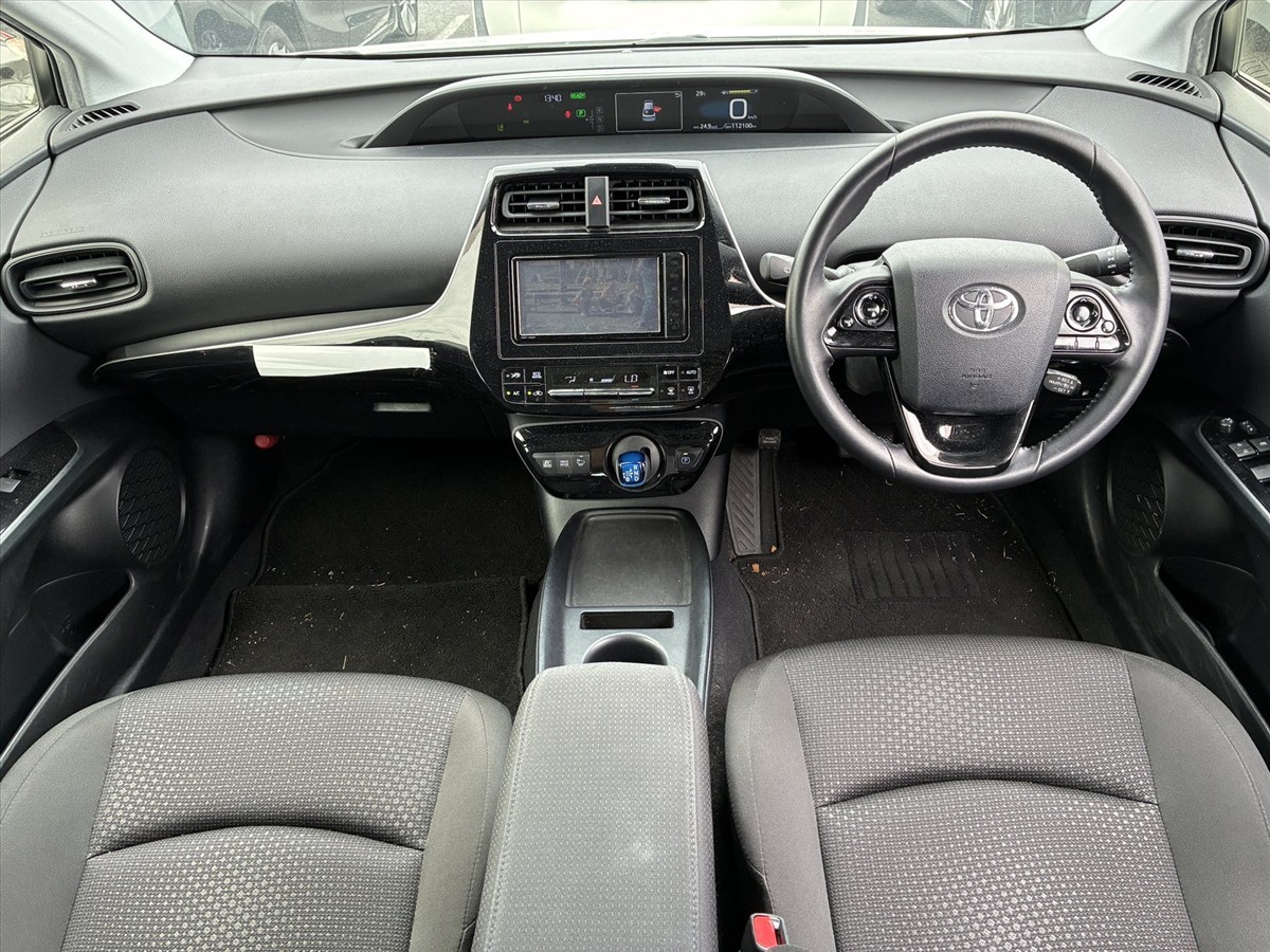 2019 Toyota Prius thumbnail