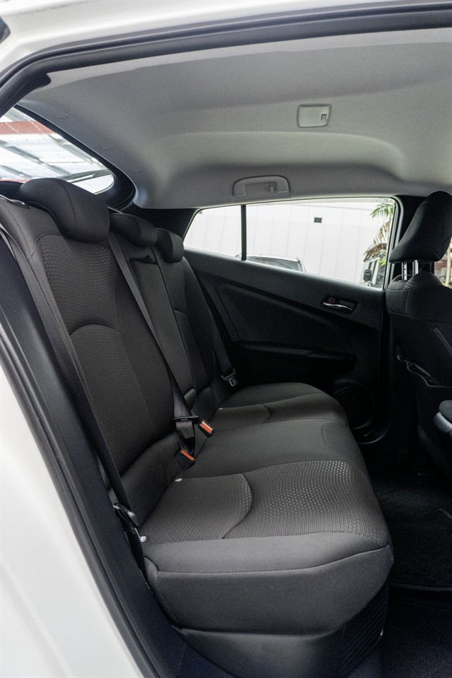 2019 Toyota Prius thumbnail