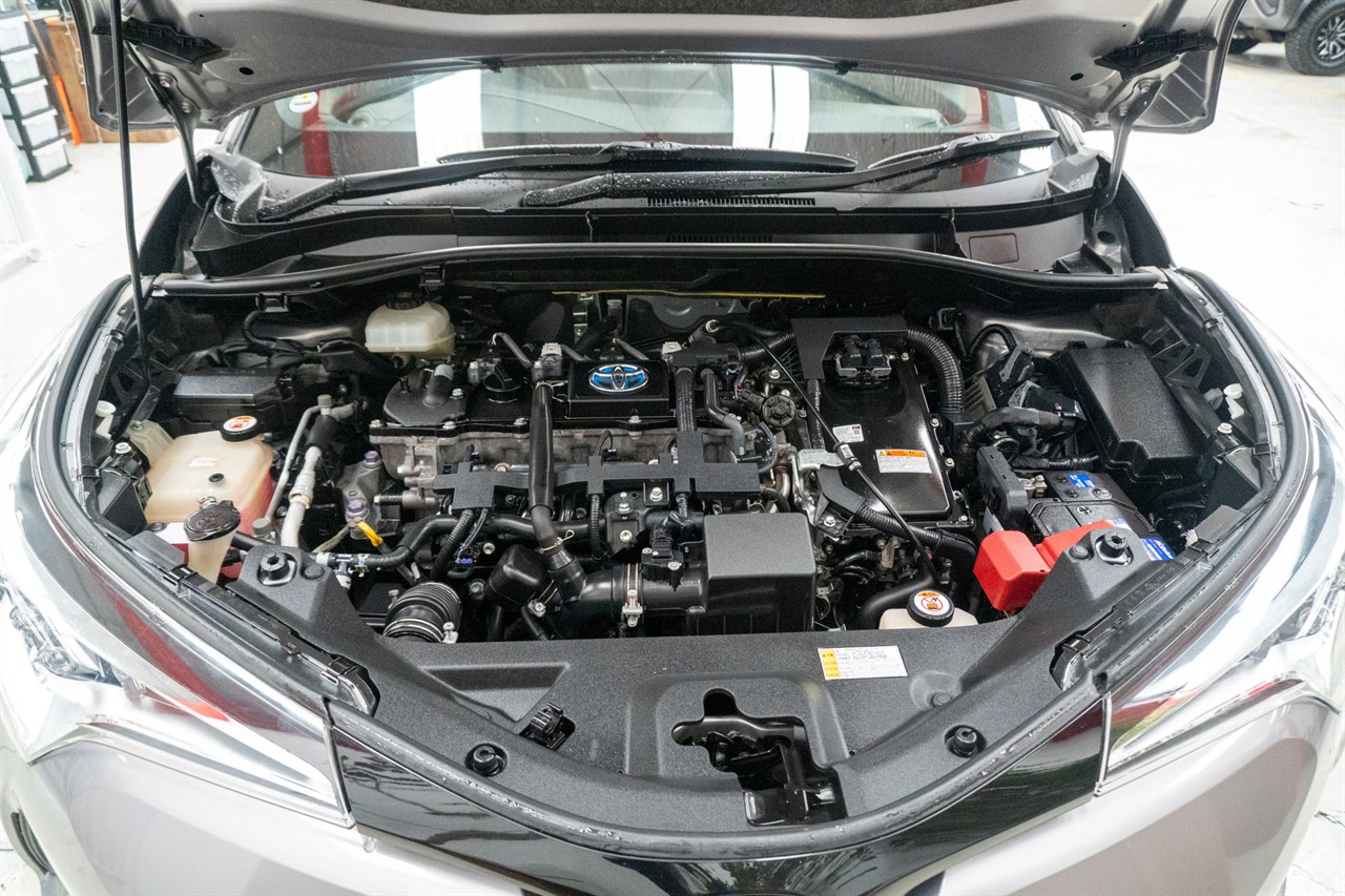2017 Toyota C-Hr thumbnail