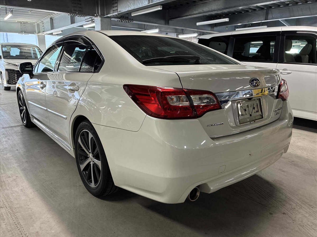 2015 Subaru LEGACY thumbnail
