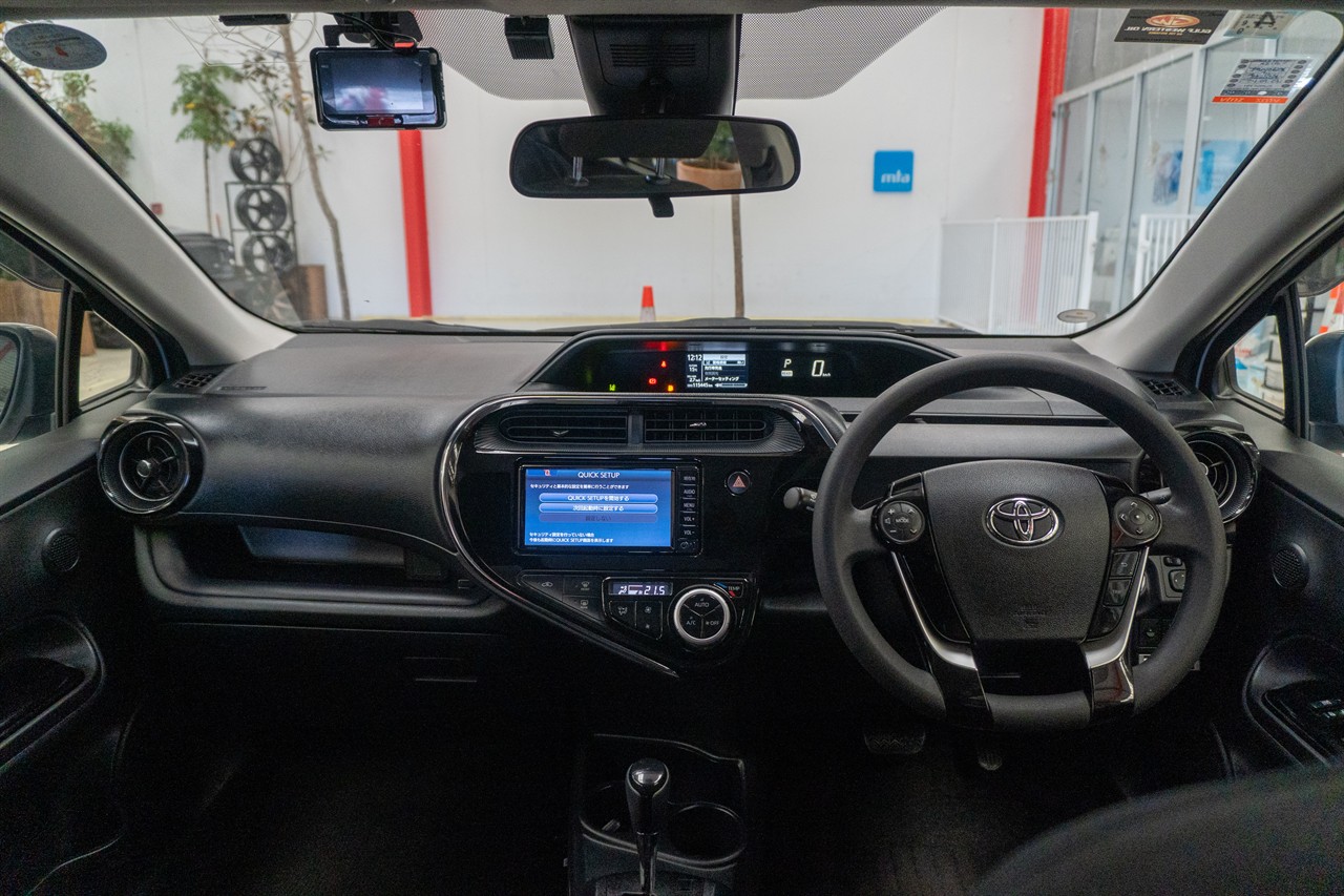 2018 Toyota Aqua thumbnail