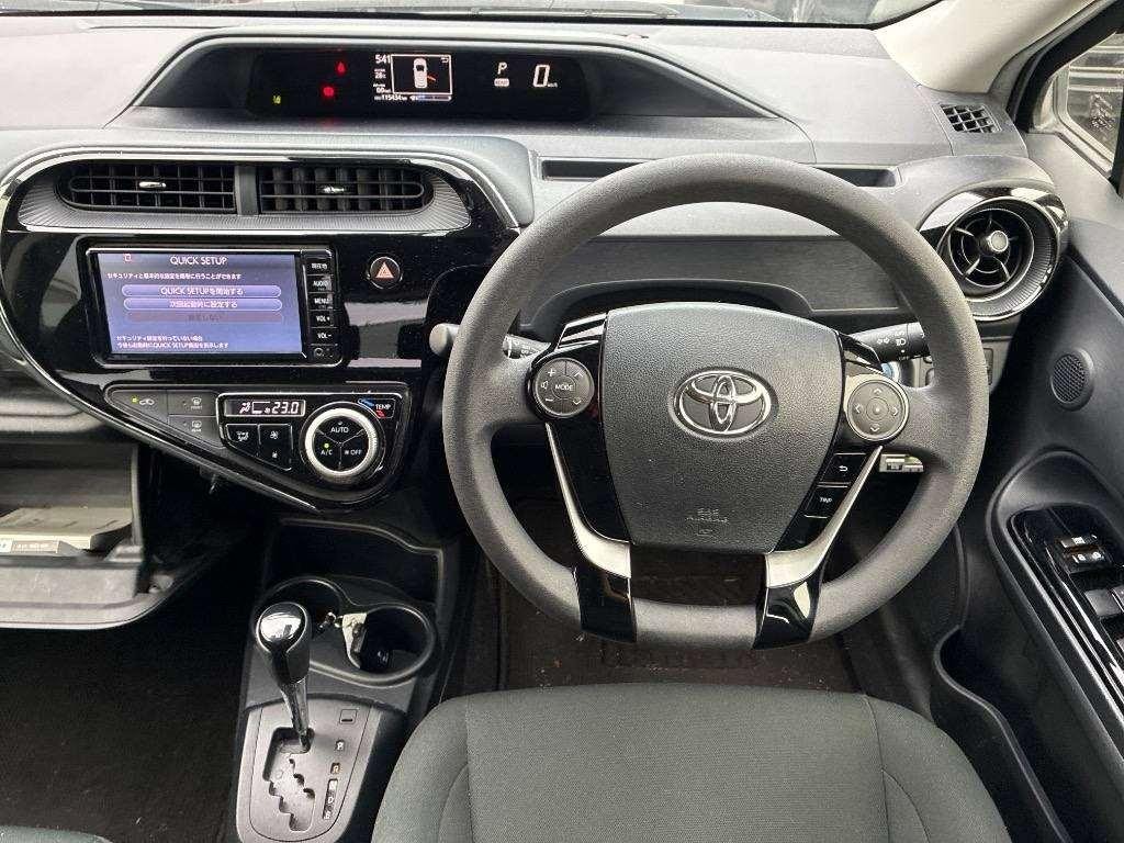 2018 Toyota Aqua thumbnail