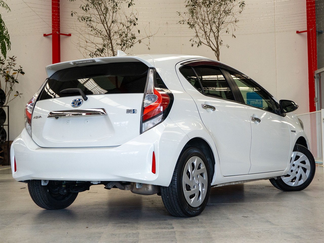 2018 Toyota Aqua thumbnail