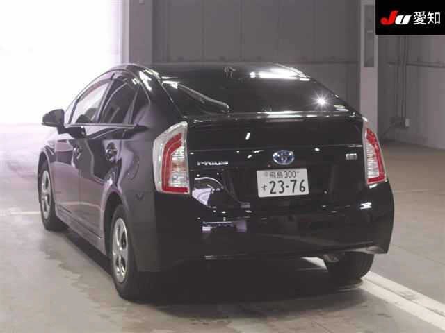 2014 Toyota Prius thumbnail