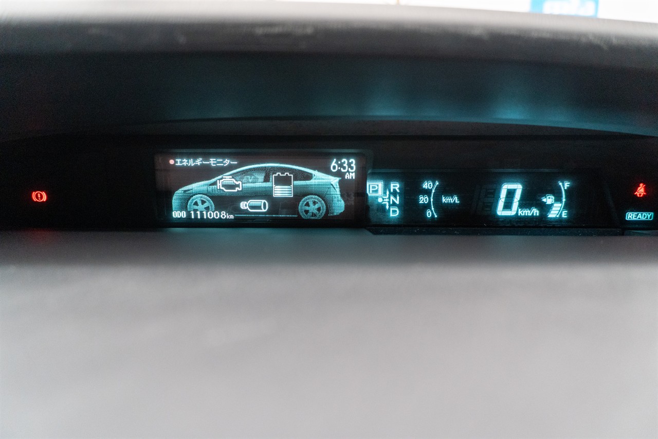 2015 Toyota Prius thumbnail