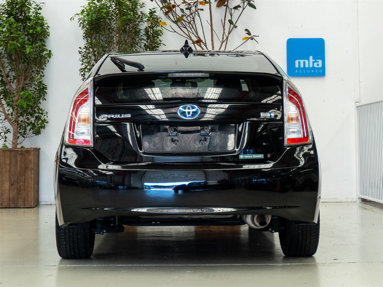 2015 Toyota Prius thumbnail