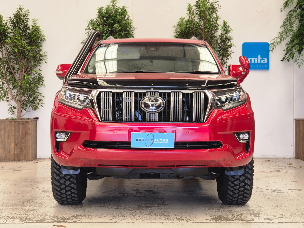 2018 Toyota Landcruiser thumbnail