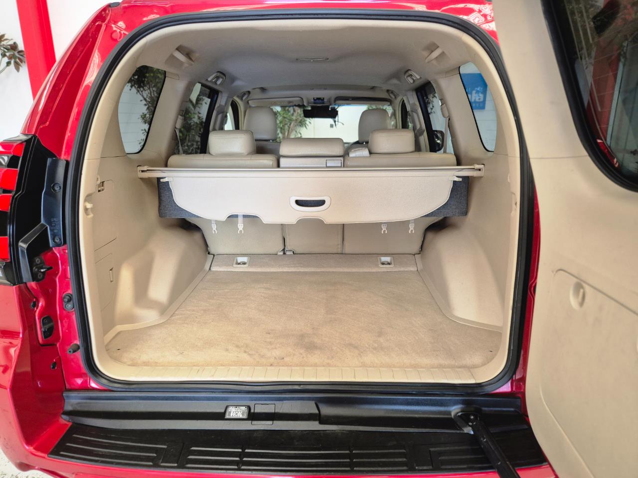 2018 Toyota Landcruiser thumbnail