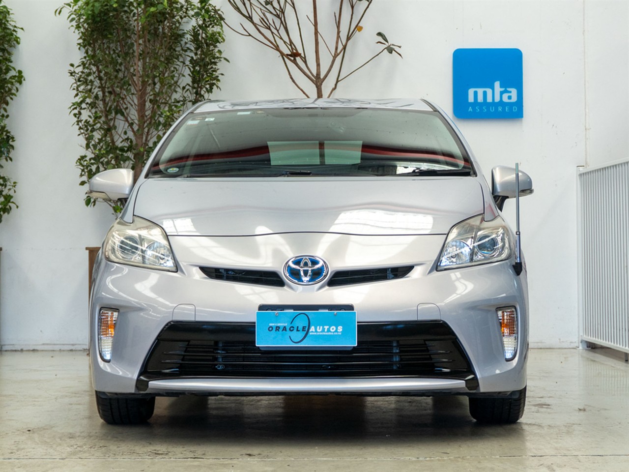 2015 Toyota Prius thumbnail