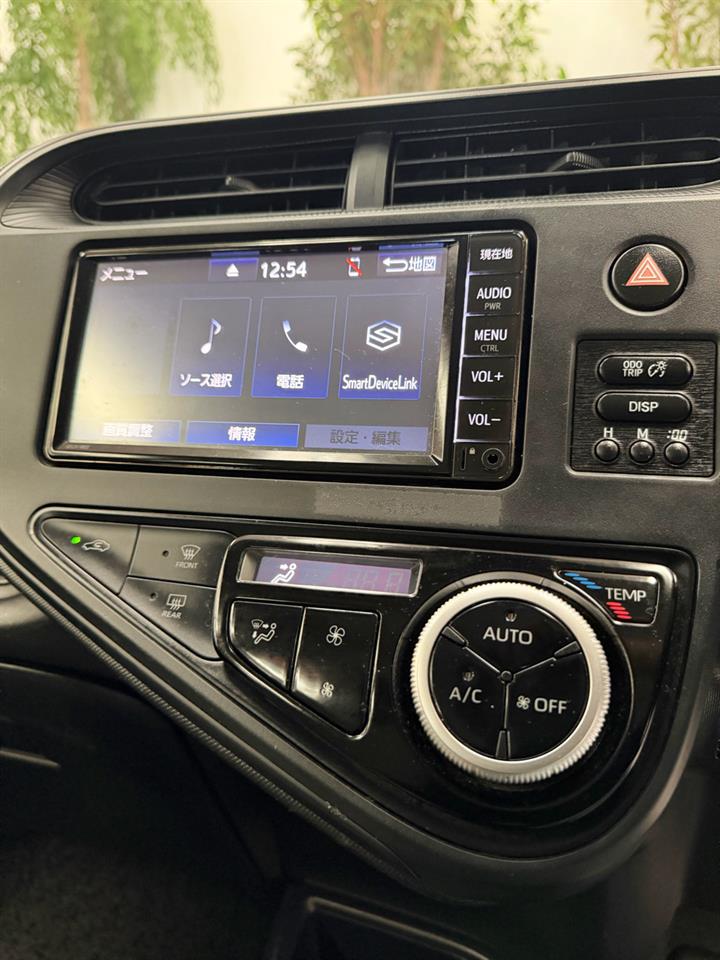 2019 Toyota Aqua thumbnail