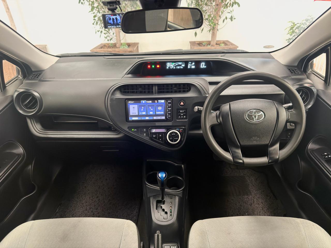 2019 Toyota Aqua thumbnail
