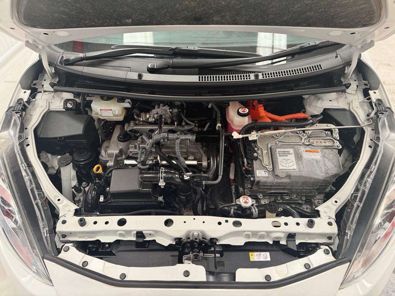 2019 Toyota Aqua thumbnail
