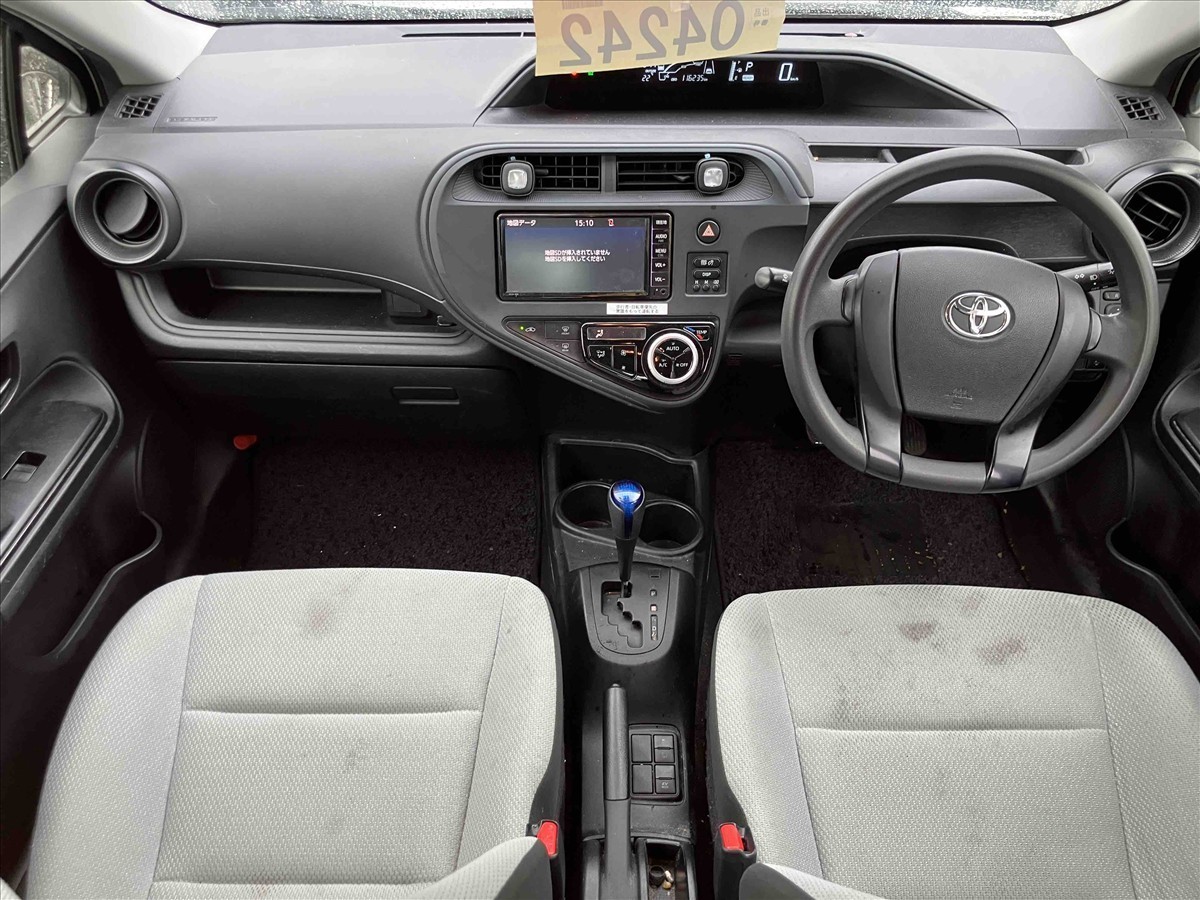 2019 Toyota Aqua thumbnail