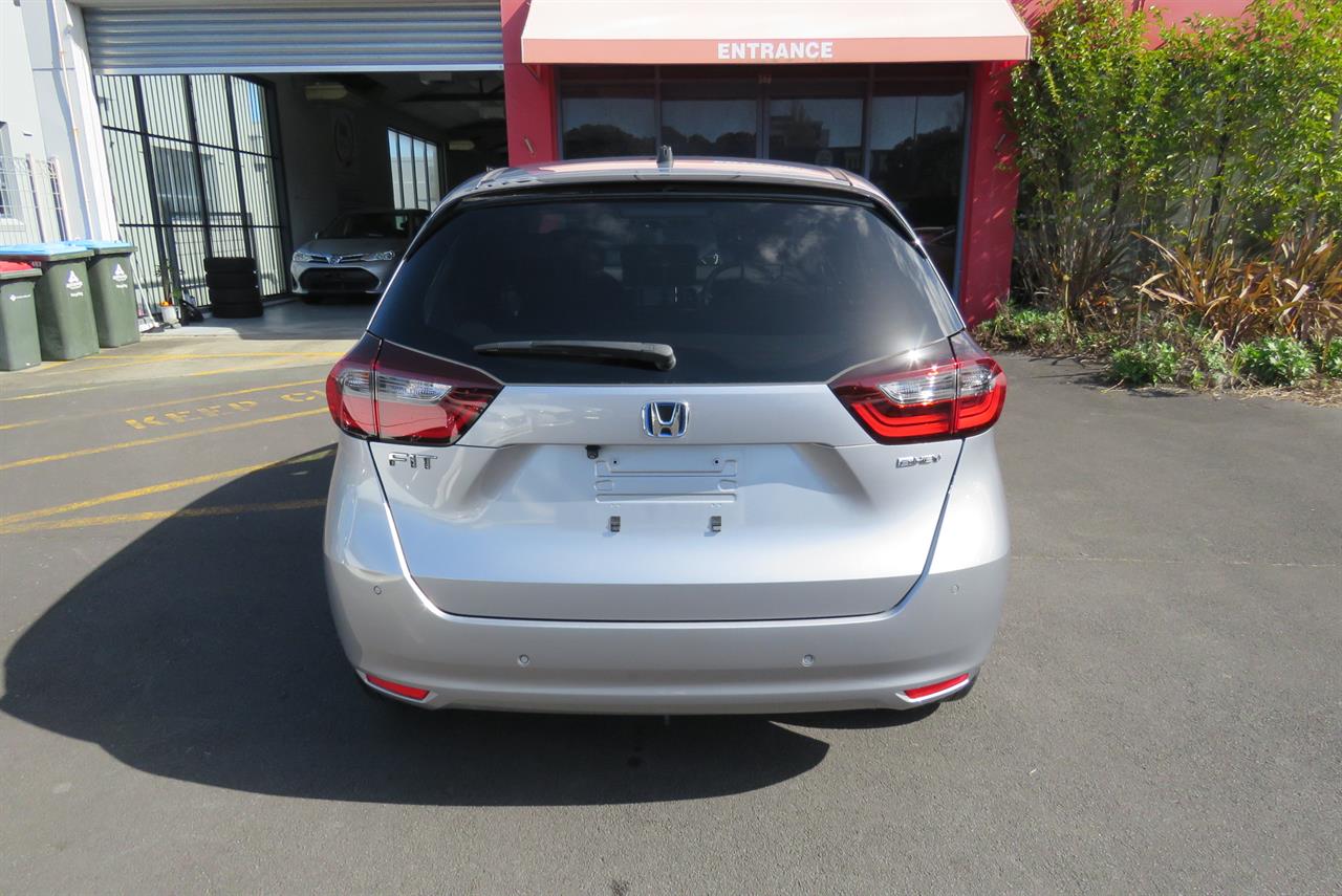 2021 Honda Fit thumbnail