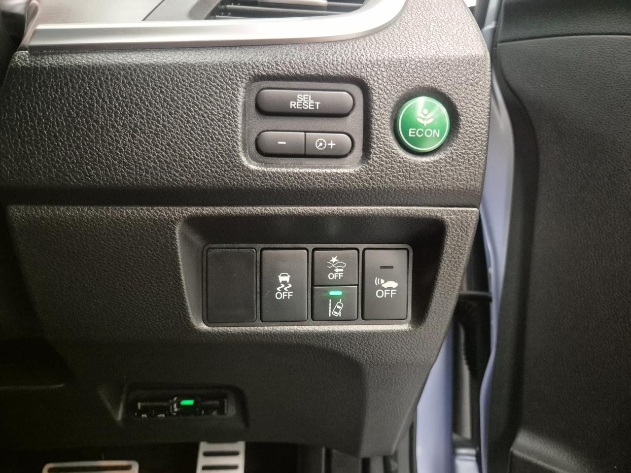 2016 Honda JADE thumbnail