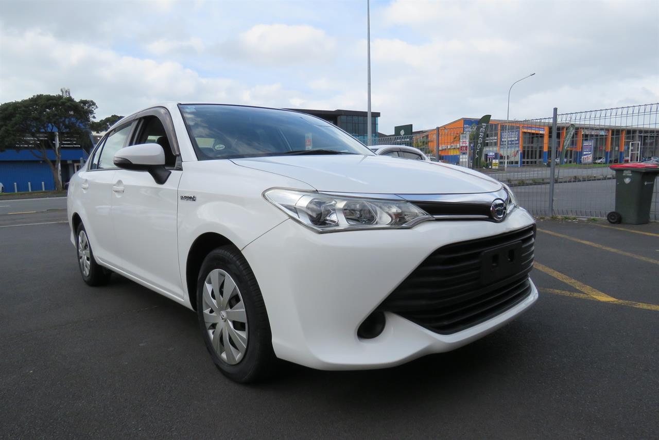 2017 Toyota Corolla thumbnail