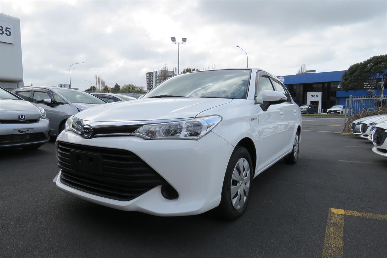 2017 Toyota Corolla thumbnail