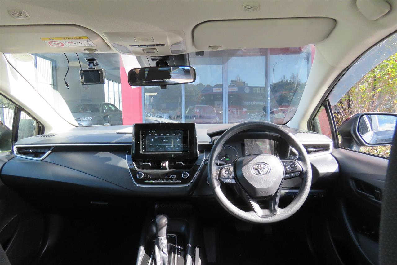 2023 Toyota Corolla thumbnail